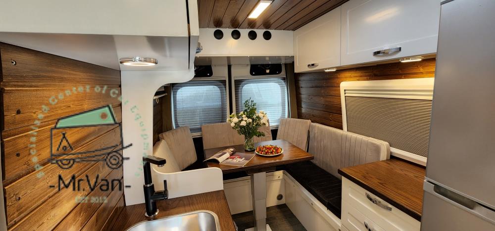 هیوندای h350- سفید